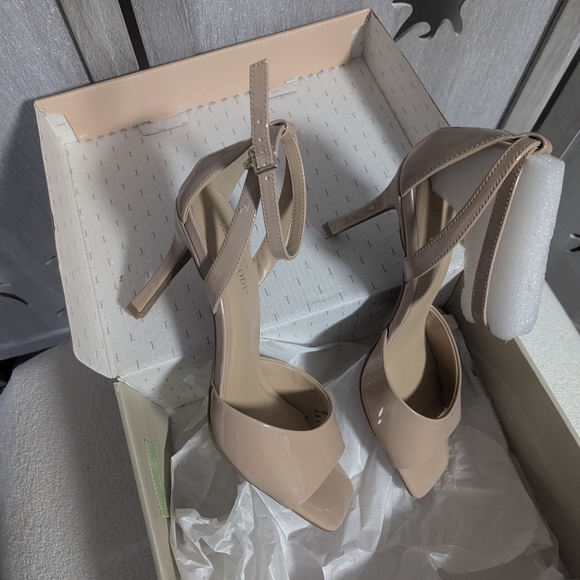 Elegant Beige Heels Thalia Sodi Ankle Strap Nude Heels Size 9 👠 - Picture 5 of 9